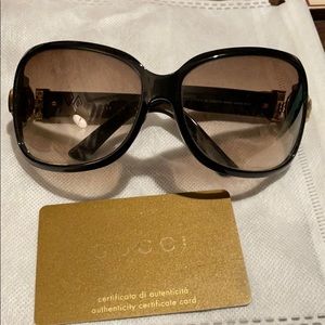 Sunglasses GUCCI